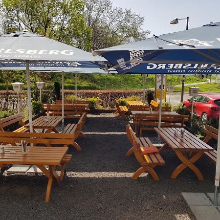 Hotel Restaurant Zur Hexe Überherrn المظهر الخارجي الصورة