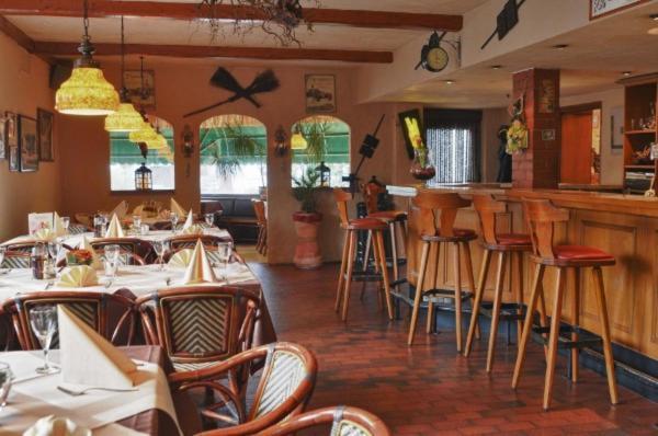 Hotel Restaurant Zur Hexe Überherrn المظهر الخارجي الصورة